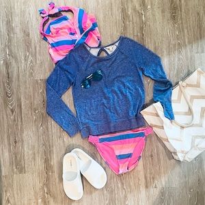 Decree NWOT open back sweatshirt size jr medium